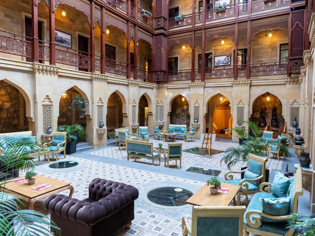 Shah Palace Luxury Museum Hotel****